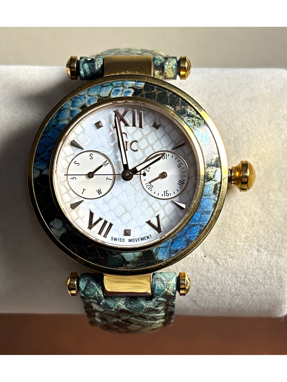 Gc Guess Collection Women's LadyChic Watch Turquoise Python Leather Y09002L1/06